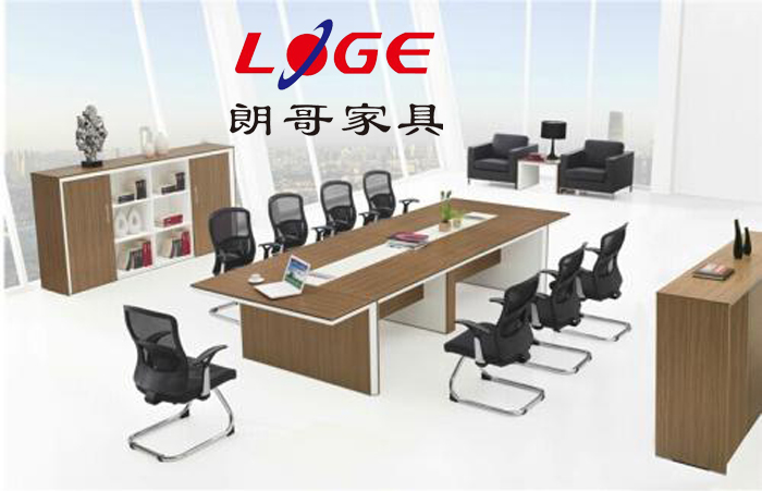 會(huì)議桌。 會(huì)議桌。